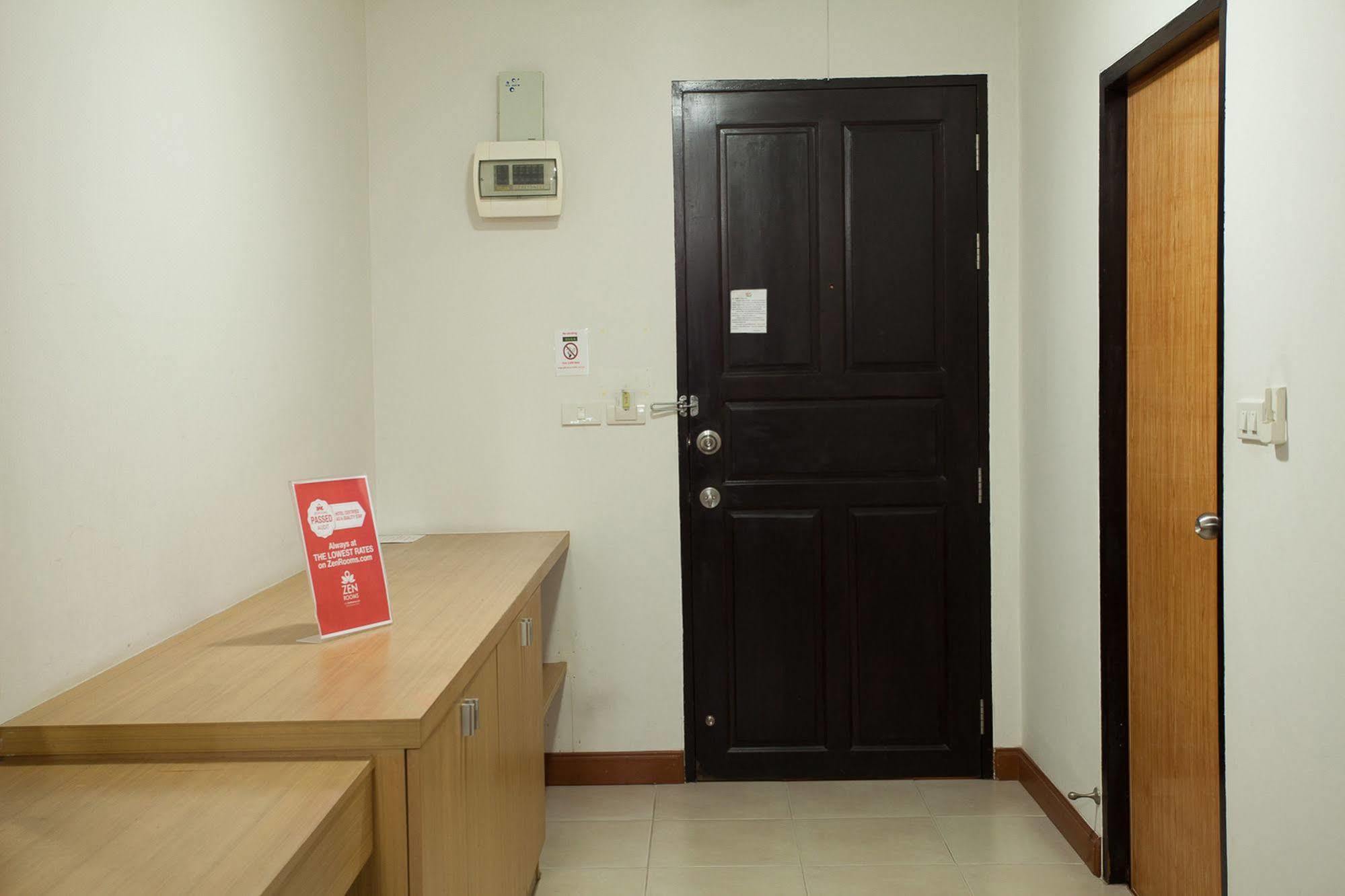 Zen Rooms Vibhavadee-Rangsit Банкок Екстериор снимка